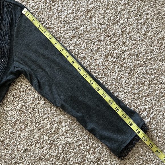 PRETTY ANGEL TOP with Quilled Roses🌹& Fabric Overlay - Picture 12 of 12